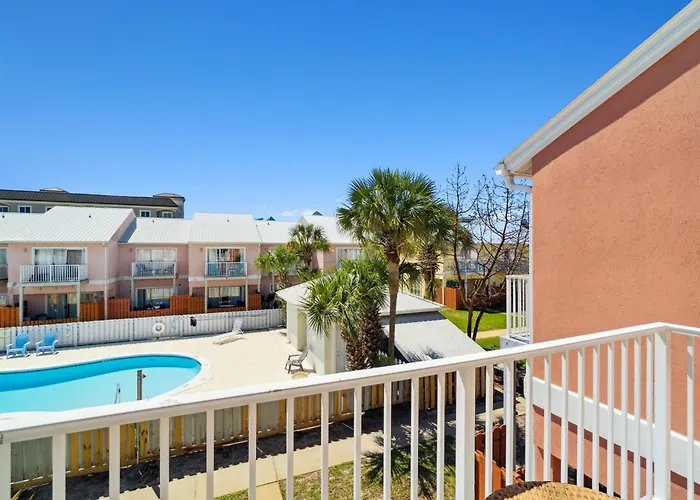 ! 5 Min Walk To Miramar Beach ! Large Family Beach House Featuring Backyard Pool, Yard & Patio, Pets Welcome, Fast Wifi