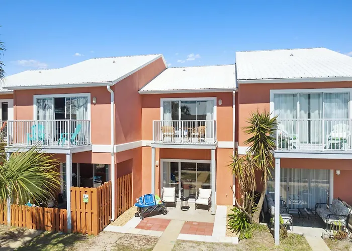 ! 5 Min Walk To Miramar Beach ! Large Family Beach House Featuring Backyard Pool, Yard & Patio, Pets Welcome, Fast Wifi